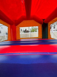 1F183A3D ECAD 4DD7 ACEA FDE991B85AA2 1747857633 Colorful Castle Bounce